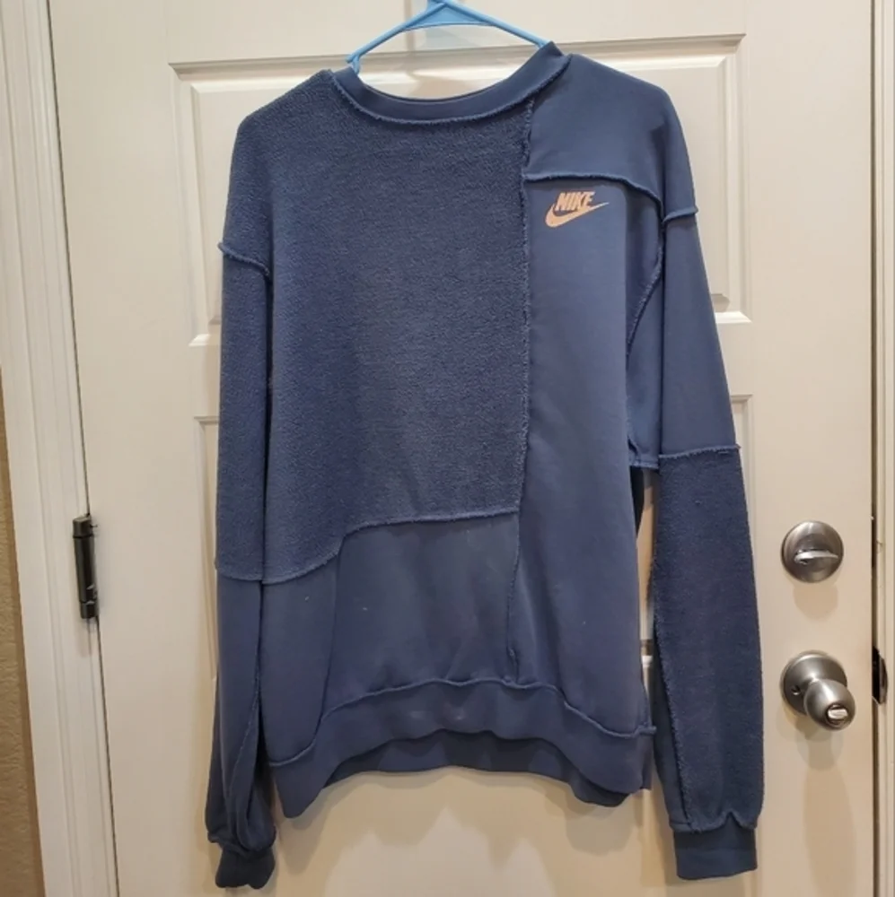 Nike sweatshirt‎